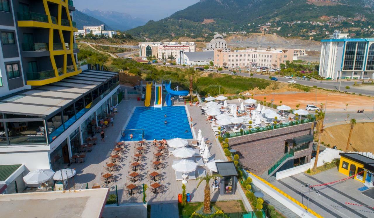 אלאניה Campus Hill Hotel מראה חיצוני תמונה