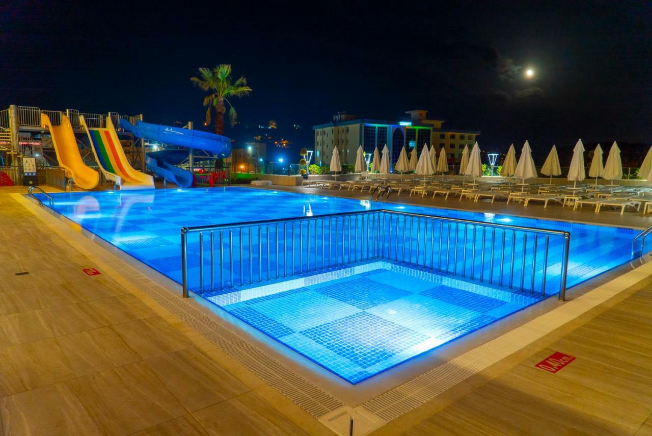 אלאניה Campus Hill Hotel מראה חיצוני תמונה